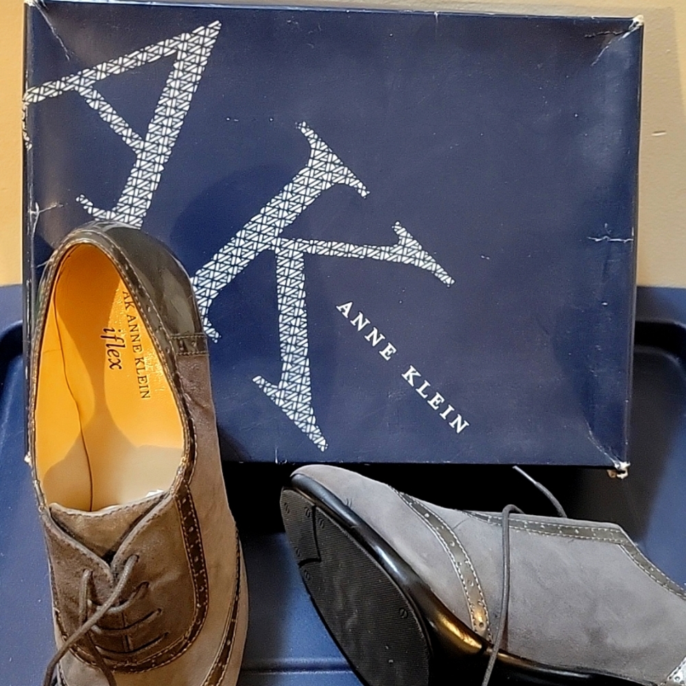 Brand New Anne Klein